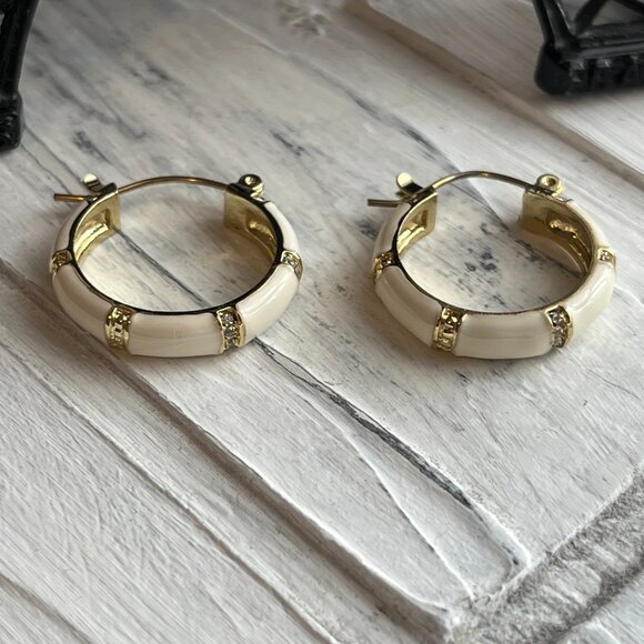 Vintage earrings, Blue Crystal & Beige Rhinestone pierced earring sets, 2 sets - Picture 8 of 15